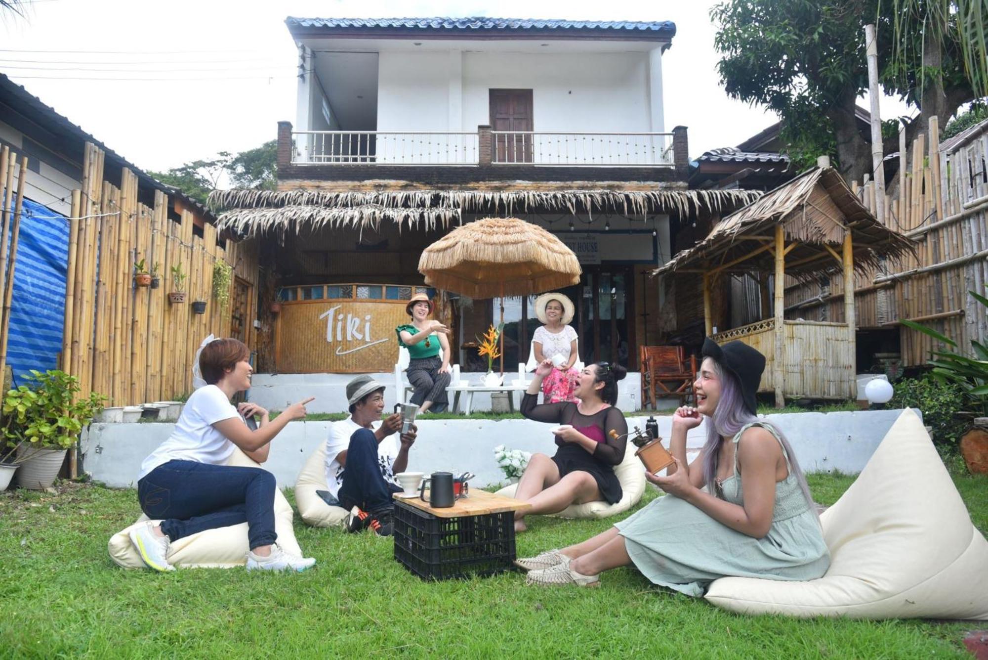 Tiki Bar-Kantiang Guesthouse Ko Lanta Extérieur photo