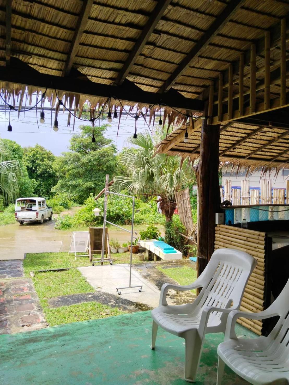 Tiki Bar-Kantiang Guesthouse Ko Lanta Extérieur photo